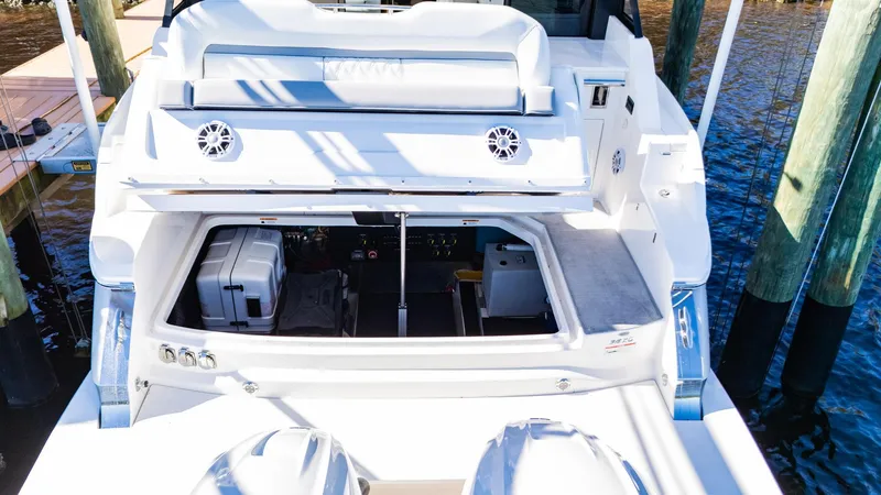 Jorja B Yacht Photos Pics 