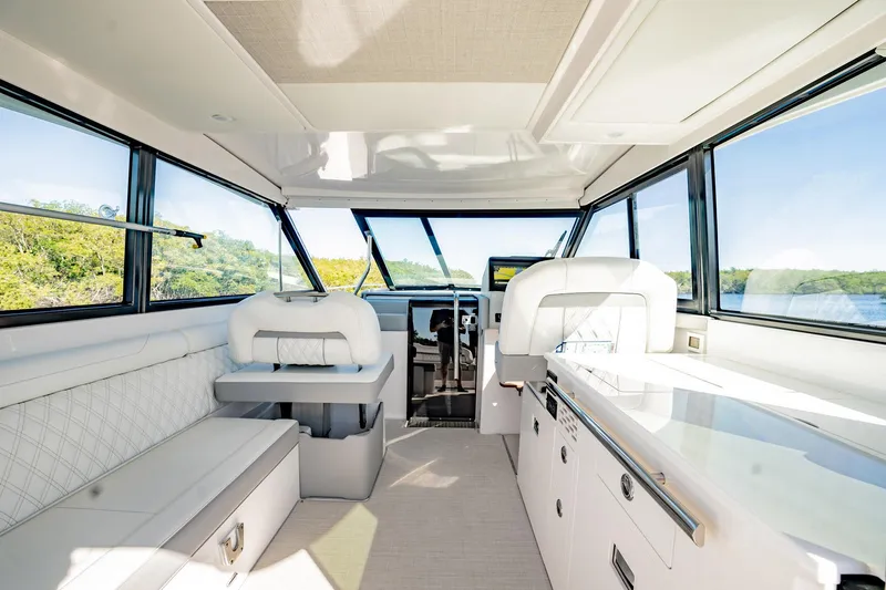 Jorja B Yacht Photos Pics 