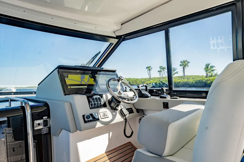 Jorja B Yacht Photos Pics 