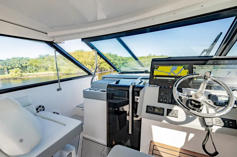 Jorja B Yacht Photos Pics 