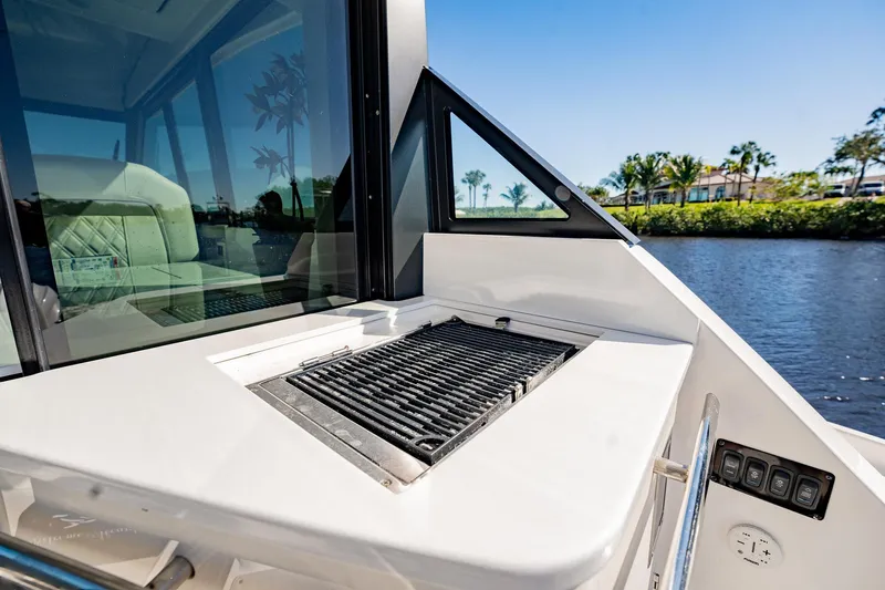 Jorja B Yacht Photos Pics 