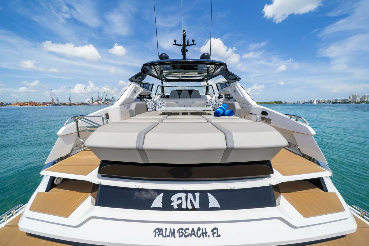 2024 Sunseeker 55 