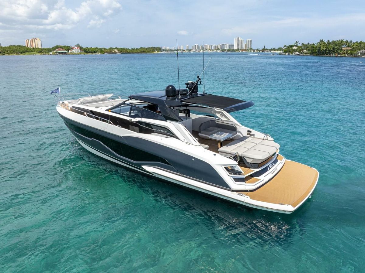 2024 Sunseeker 55 