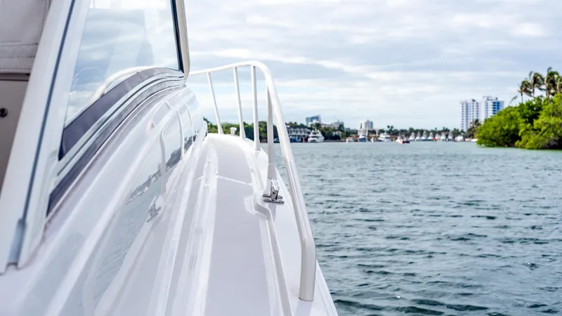 Knot Half Bad Yacht Photos Pics 2017 Jupiter 41 - Stbd