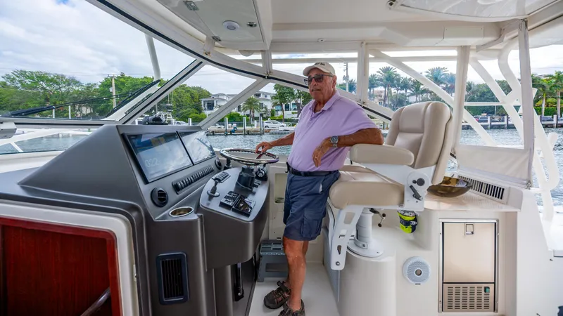 Knot Half Bad Yacht Photos Pics 2017 Jupiter 41 - Helm