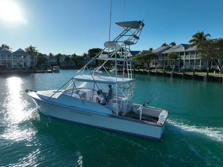 R & R Yacht Photos Pics 