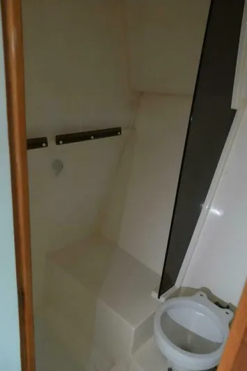 R & R Yacht Photos Pics 