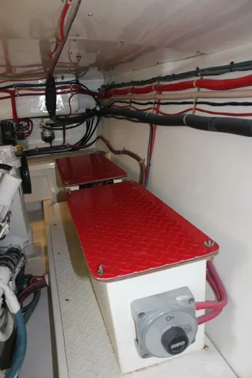 R & R Yacht Photos Pics 