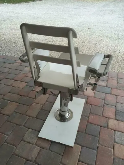 R & R Yacht Photos Pics 