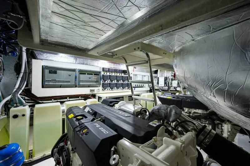 Greyhound Yacht Photos Pics 2020 Riviera 5400 Sport Yacht - Image 84