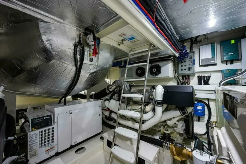 Greyhound Yacht Photos Pics 2020 Riviera 5400 Sport Yacht - Image 76