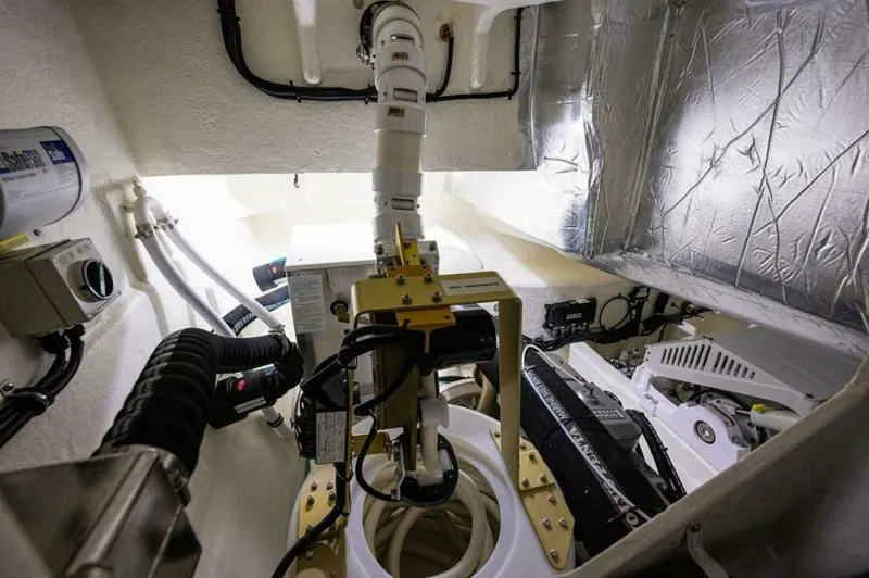 Greyhound Yacht Photos Pics 2020 Riviera 5400 Sport Yacht - Image 88