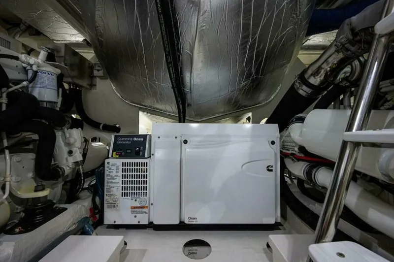 Greyhound Yacht Photos Pics 2020 Riviera 5400 Sport Yacht - Image 80