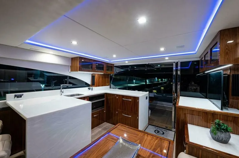 Greyhound Yacht Photos Pics 2020 Riviera 5400 Sport Yacht - Image 34