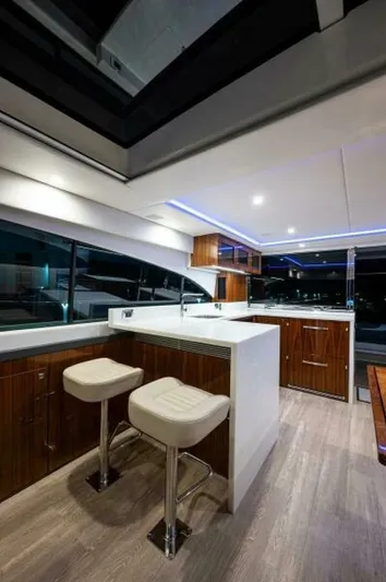 Greyhound Yacht Photos Pics 2020 Riviera 5400 Sport Yacht - Image 36