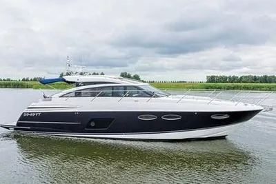 2015 Princess V52