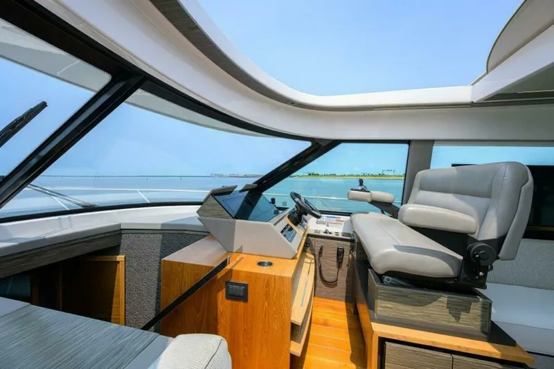 Jena Yacht Photos Pics 2019 Tiara Yachts 49 Coupe - Image 59