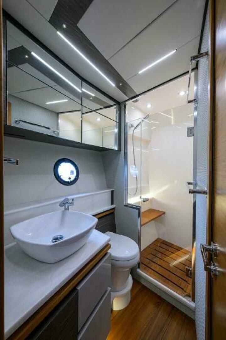 2019 Tiara Yachts 49 