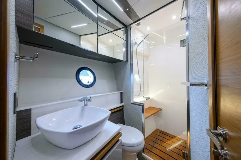 Jena Yacht Photos Pics 2019 Tiara Yachts 49 Coupe - Image 79