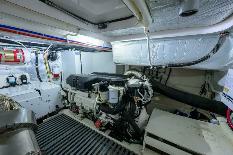 Jena Yacht Photos Pics 2019 Tiara Yachts 49 Coupe - Image 90