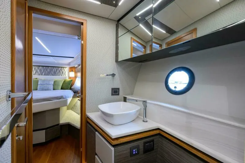 Jena Yacht Photos Pics 2019 Tiara Yachts 49 Coupe - Image 83