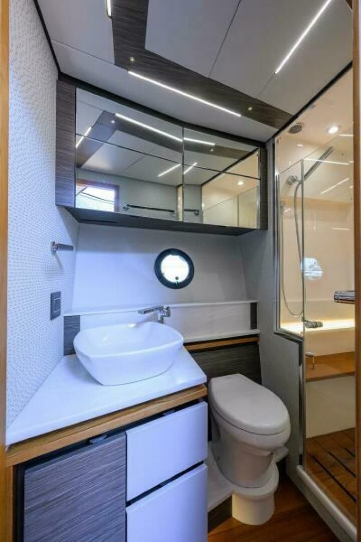 2019 Tiara Yachts 49 