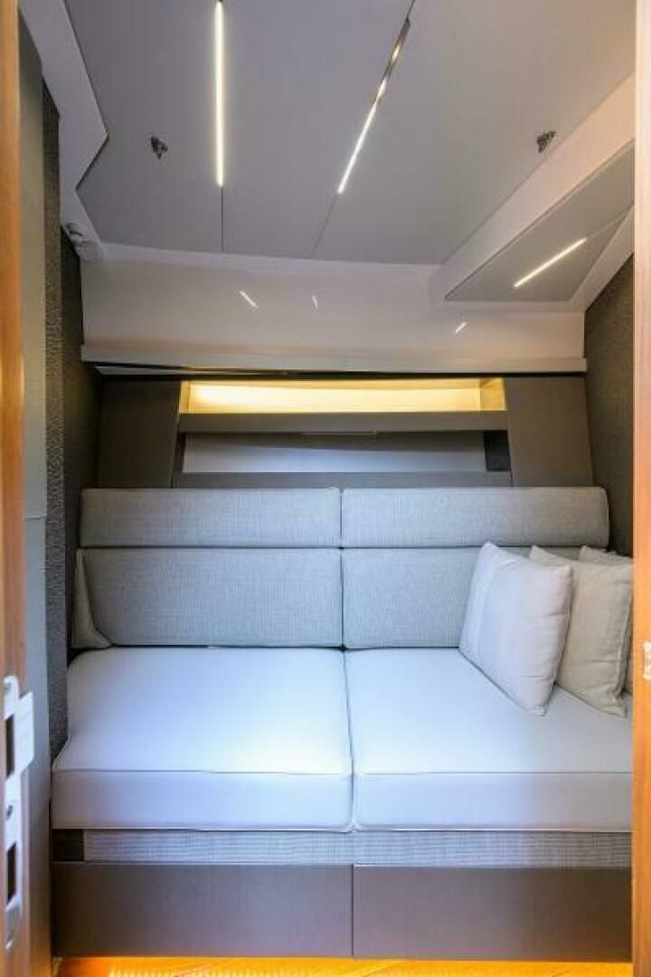 2019 Tiara Yachts 49 