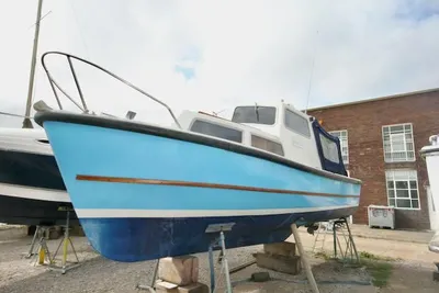 1983 Channel Island 22