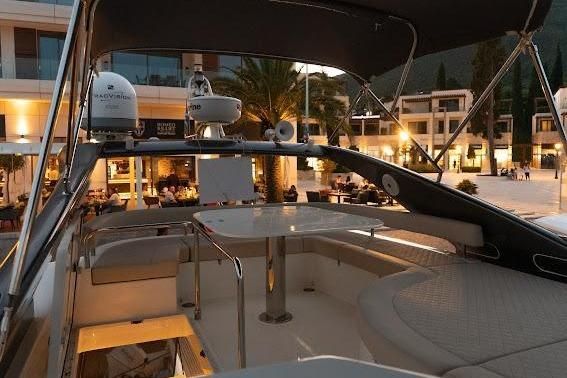 2007 Ferretti Yachts 50 