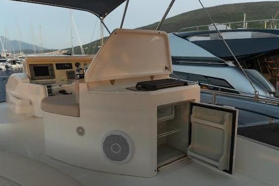 2007 Ferretti Yachts 50 