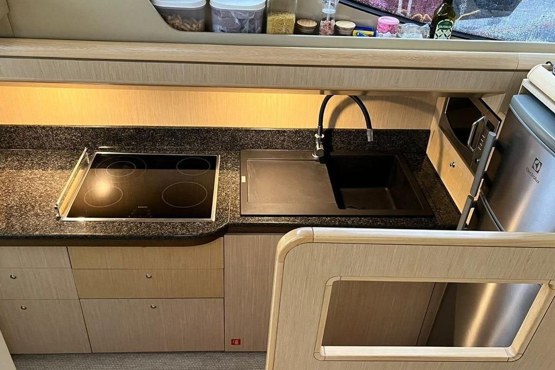 2007 Ferretti Yachts 50 