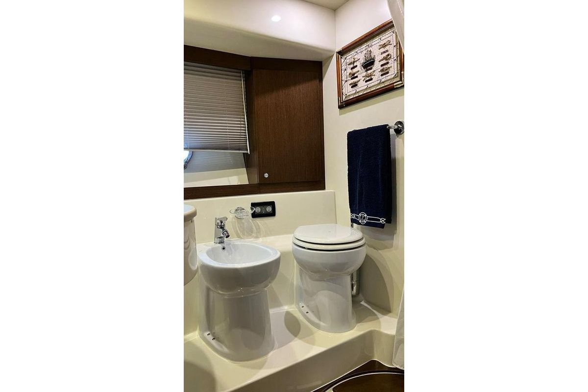 2007 Ferretti Yachts 50 