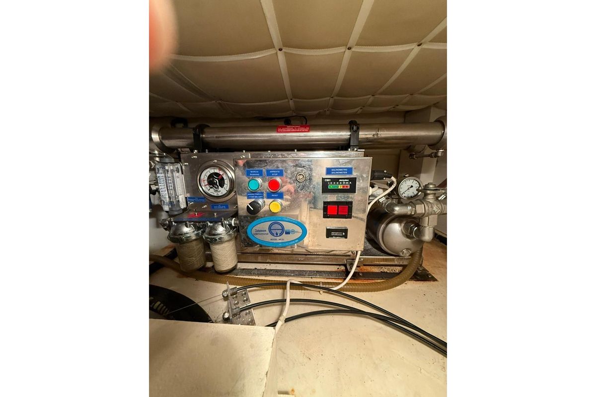 2007 Ferretti Yachts 50 