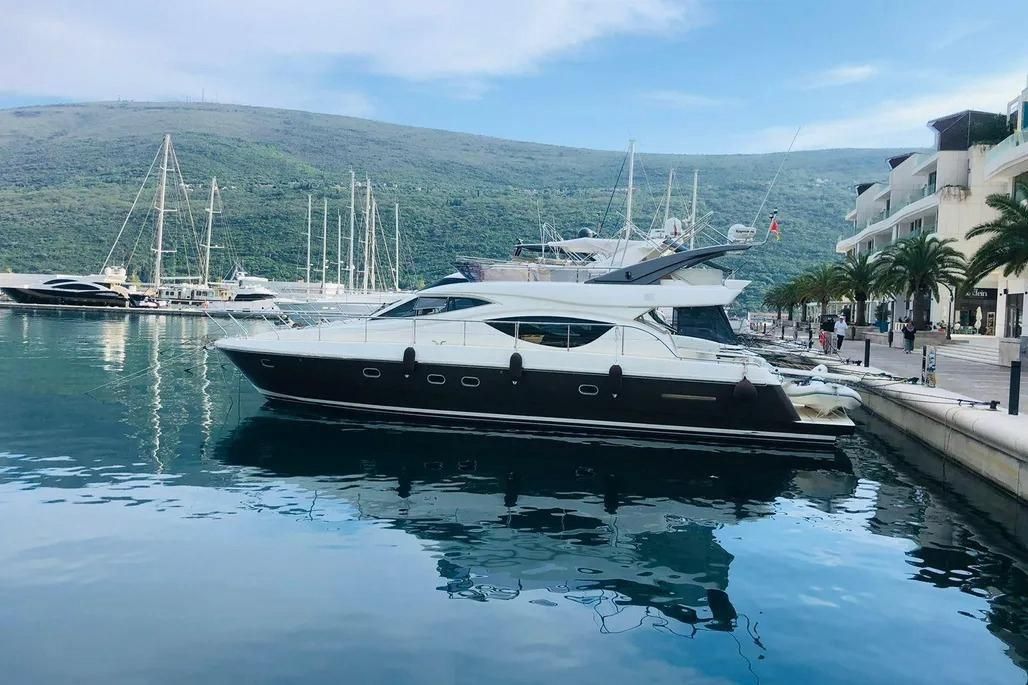 2007 Ferretti Yachts 50 