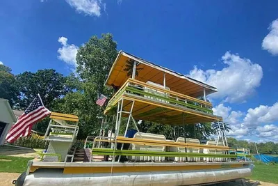 Crest 35 Double Decker