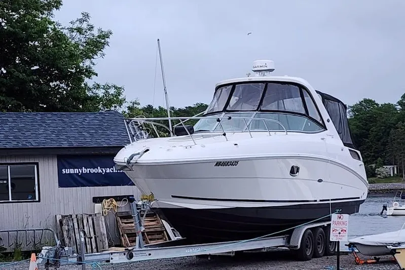  Yacht Photos Pics 2011 Sea Ray 310 Sundancer yacht on trailer at sunnybrookyachts.com marina.