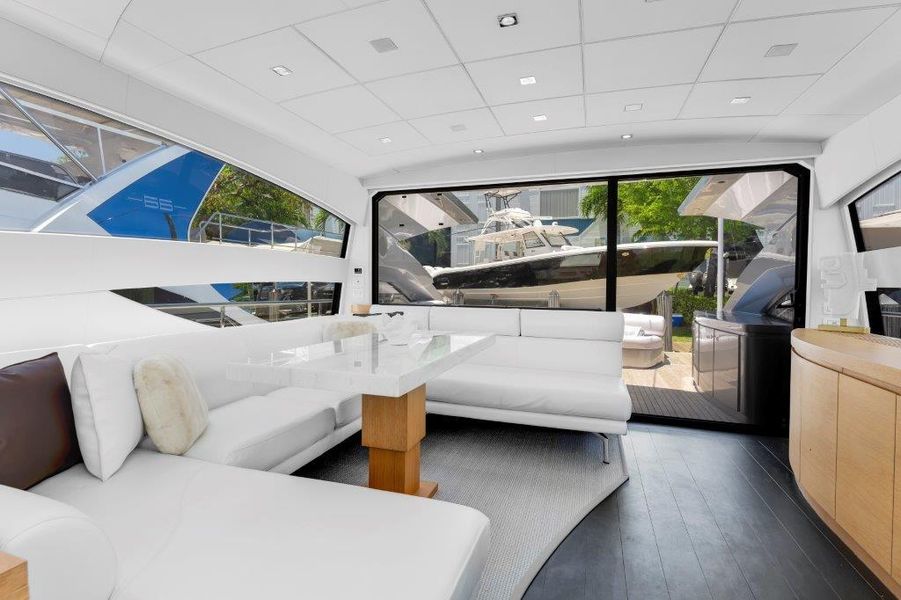2011 Pershing 64 MOTOR YACHT