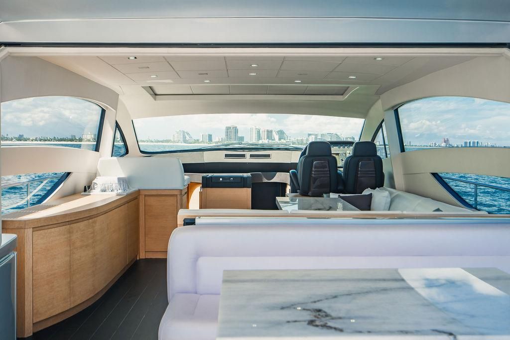 2011 Pershing 64 