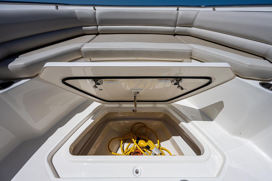 2020 Boston Whaler 330 Outrage