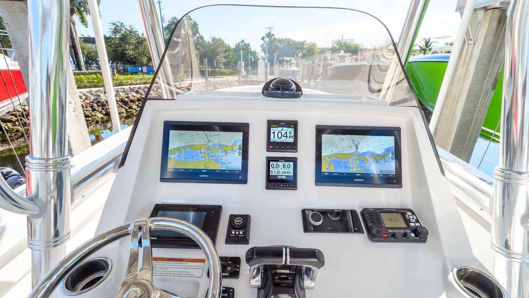 2020 Intrepid 327 Center Console