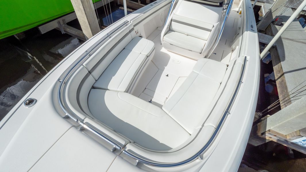 2020 Intrepid 327 Center Console