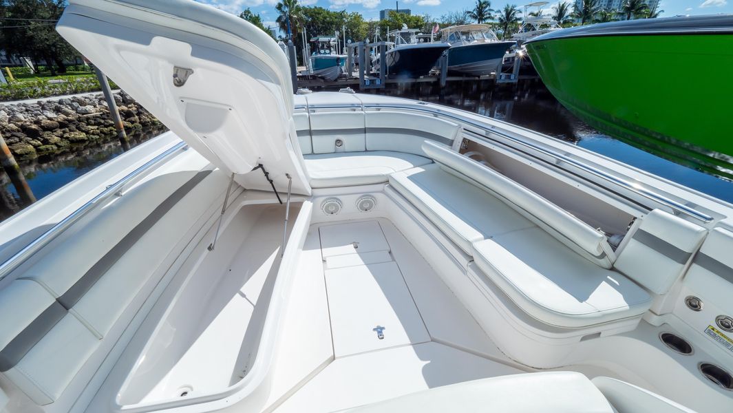 2020 Intrepid 327 Center Console