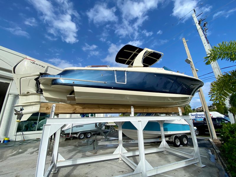 2021 Chris-Craft Launch 28 GT