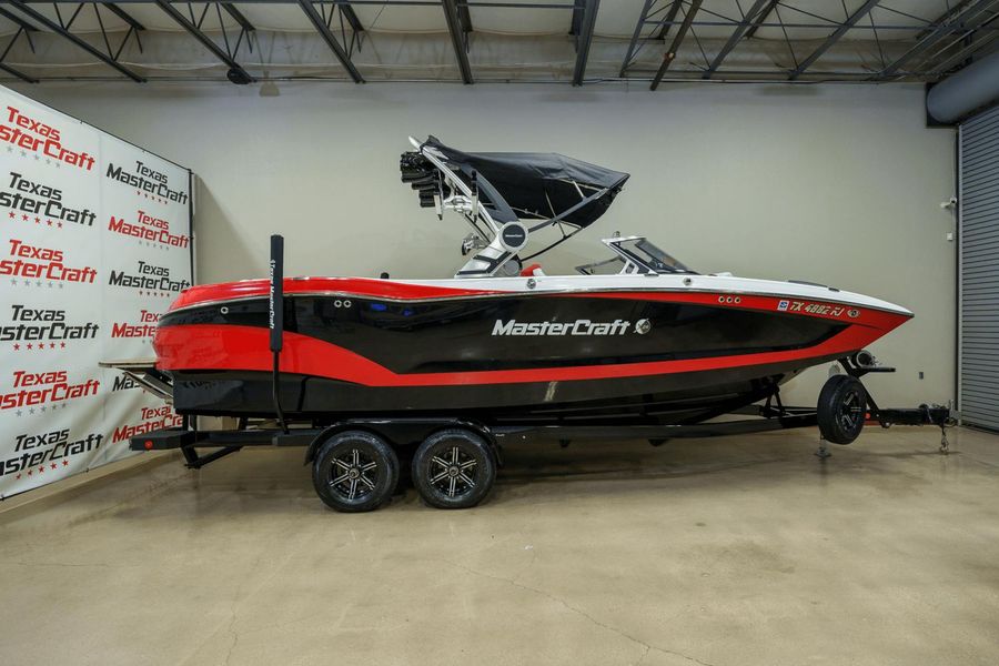 2021 MasterCraft X-24