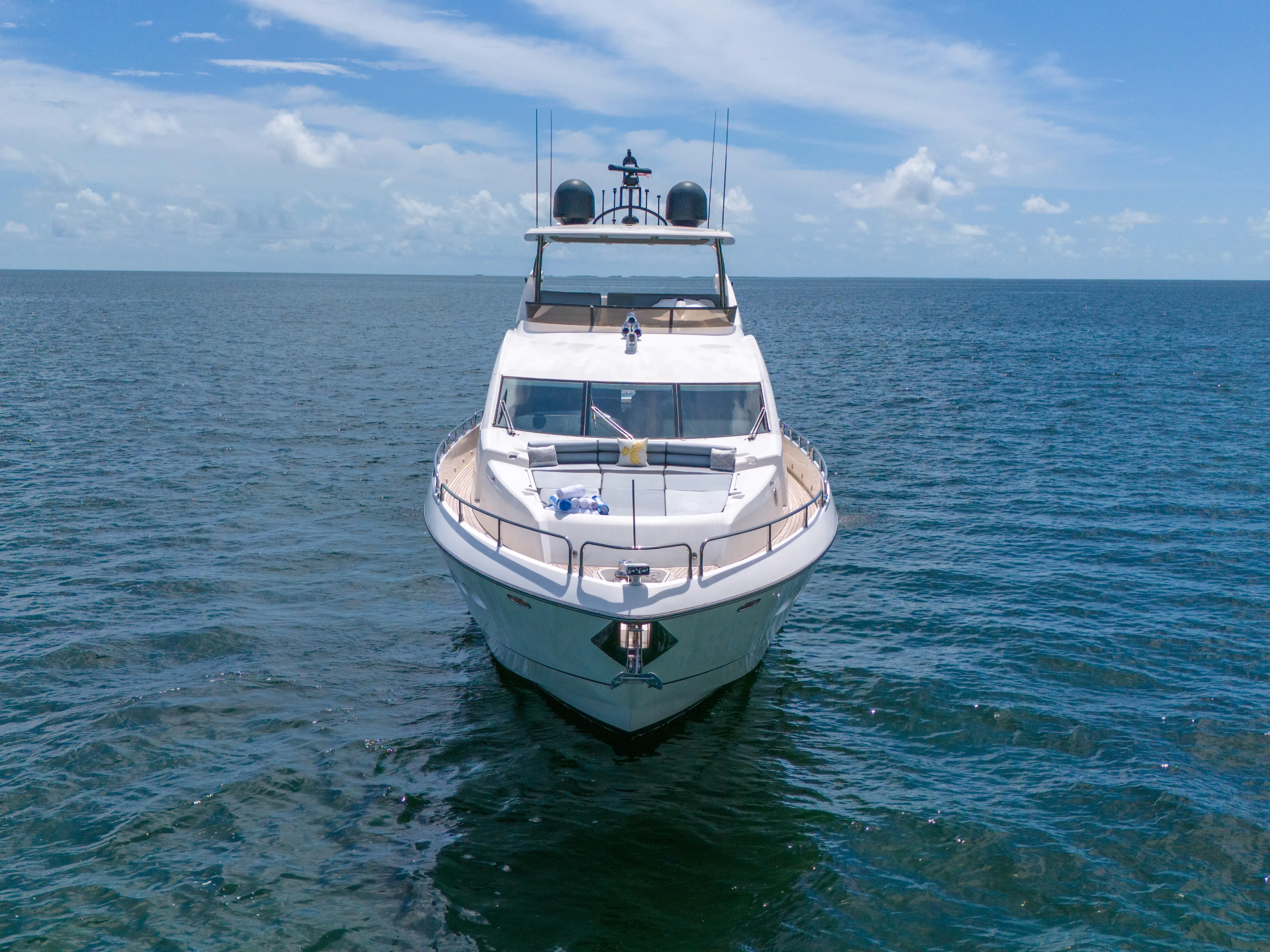  Yacht Photos Pics 80' Sunseeker