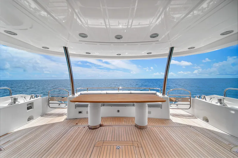  Yacht Photos Pics 80' Sunseeker