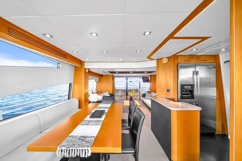  Yacht Photos Pics 80' Sunseeker