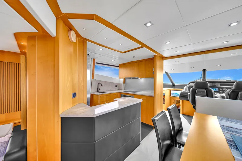  Yacht Photos Pics 80' Sunseeker