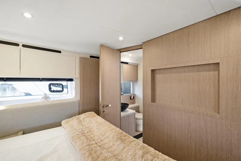 Guyal Yacht Photos Pics Luxurious interior of 2024 Azimut Fly 53 yacht cabin with modern design.