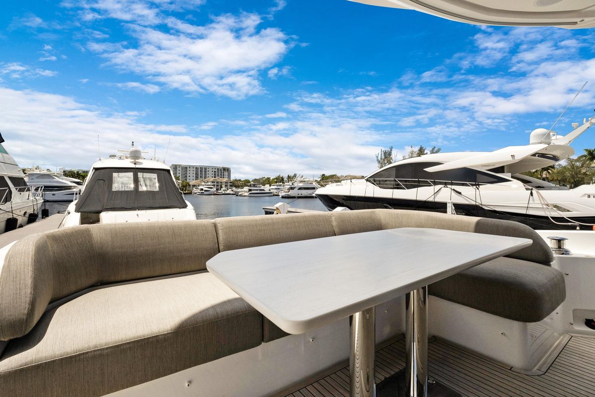 2025 Azimut 55 